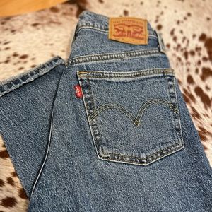 Women’s High Rise, Skinny 501 Levi’s. NWOT.